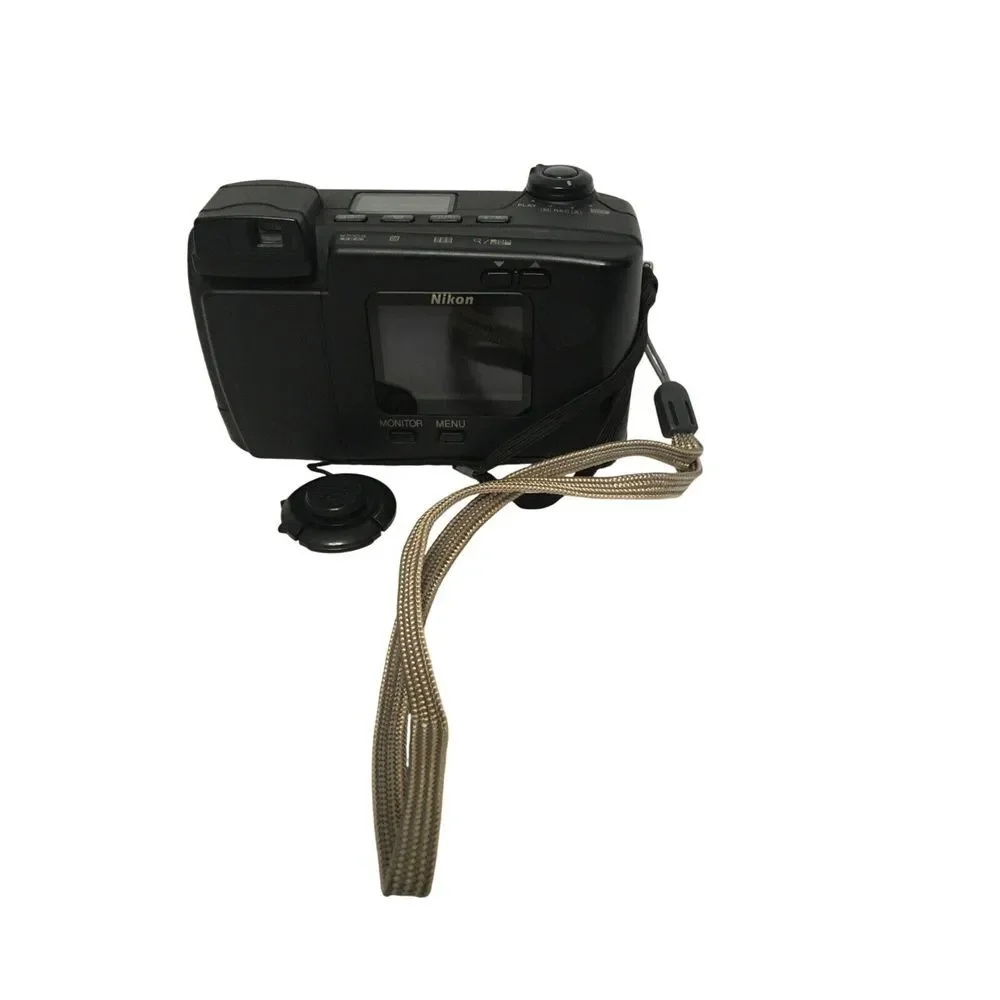 Nikon Coolpix 800 Digital Camera With 2.1 Megapixels & 2x Optical‎ Zoom
